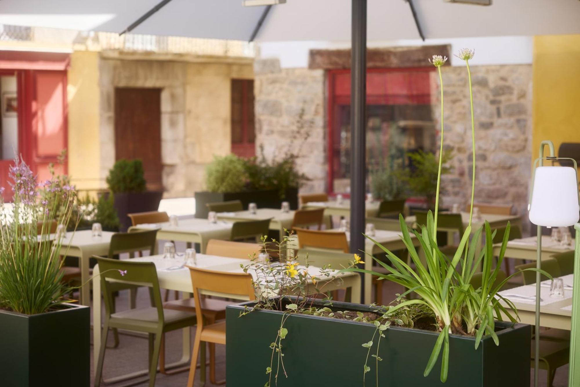 Hotel Restaurant Le Botaniste Prats-de-Mollo-la-Preste Exteriér fotografie